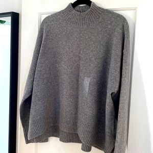 Grey comfy oversized Uniqlo mock neck sweater